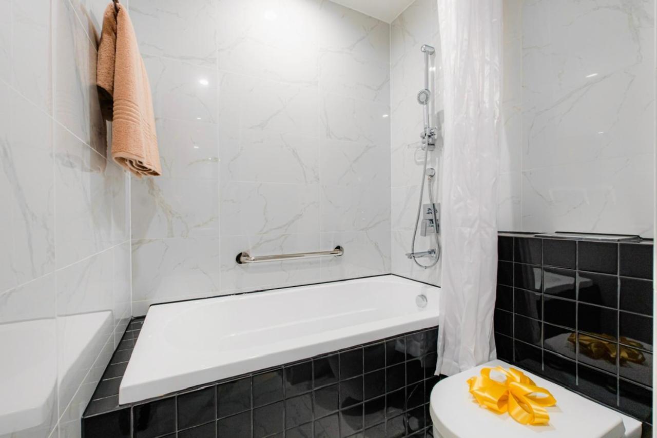 Zenity Luxury Apartment In District 1 Since 2024 ホーチミン市 エクステリア 写真