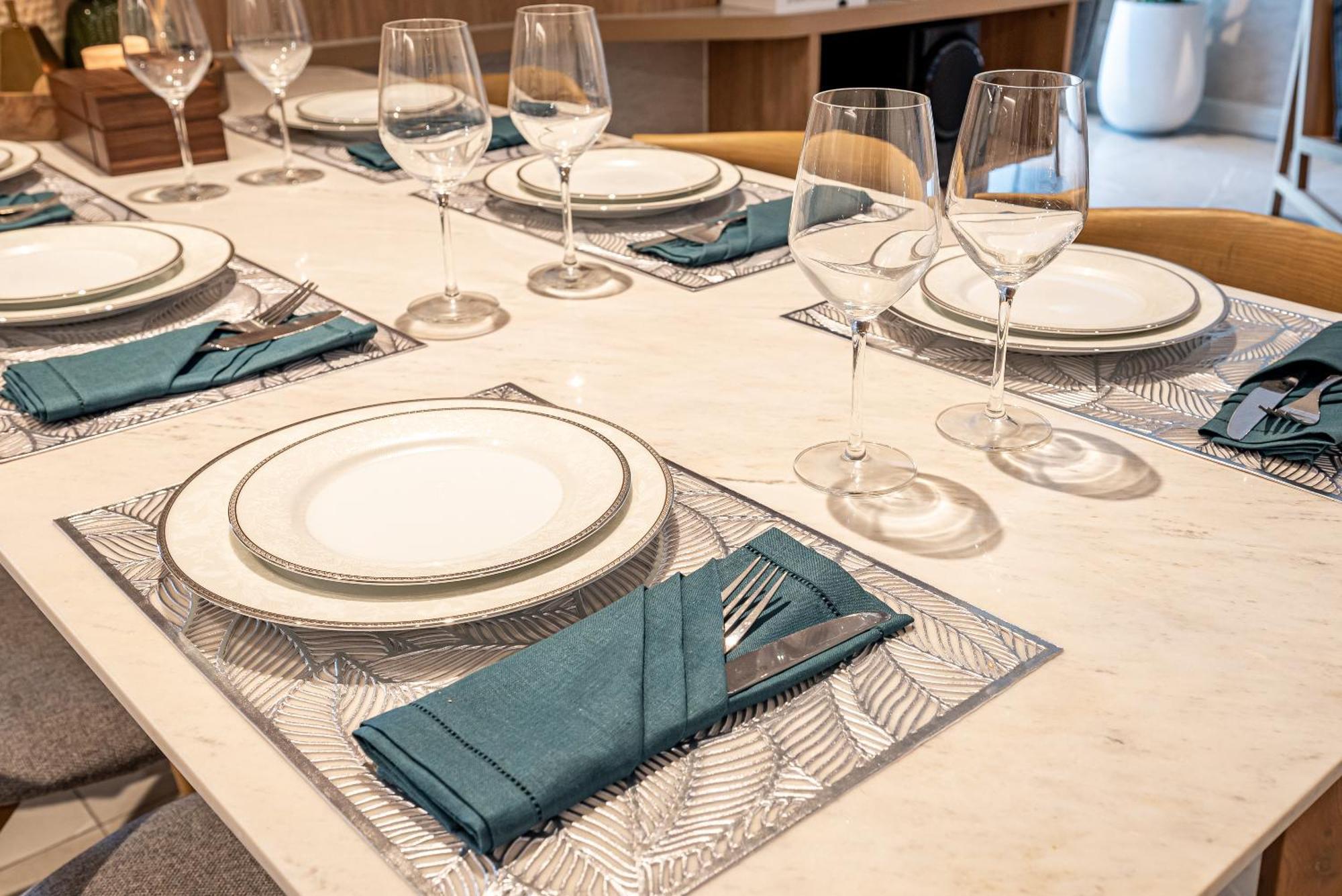 Zenity Luxury Apartment In District 1 Since 2024 ホーチミン市 エクステリア 写真
