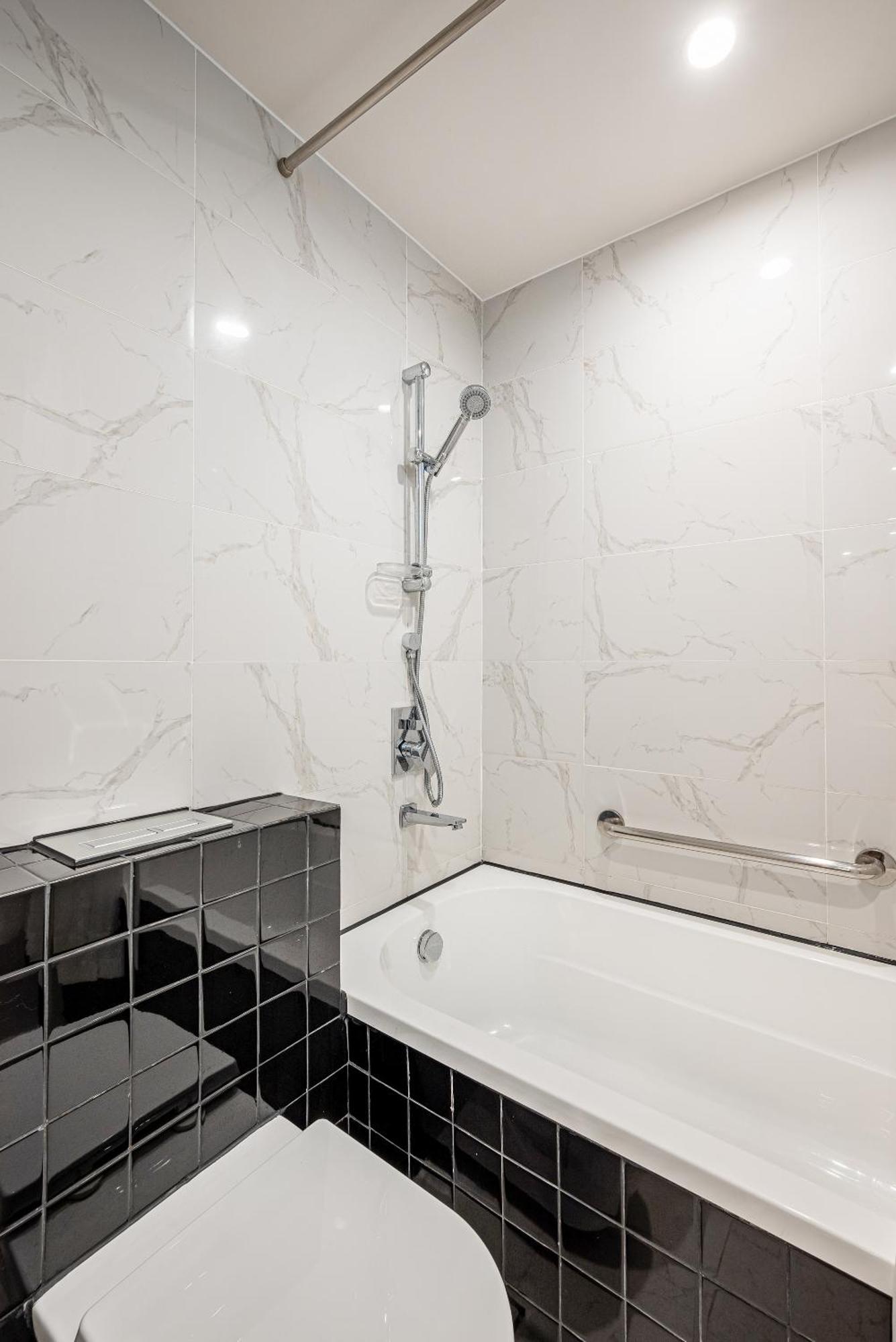 Zenity Luxury Apartment In District 1 Since 2024 ホーチミン市 エクステリア 写真